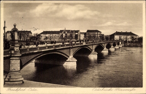 PC Frankfurt an der Oder, bridge, river, houses, walkers, 1933