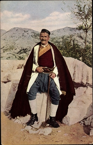 Postcard Montenegro, Montenegrins in folk costume