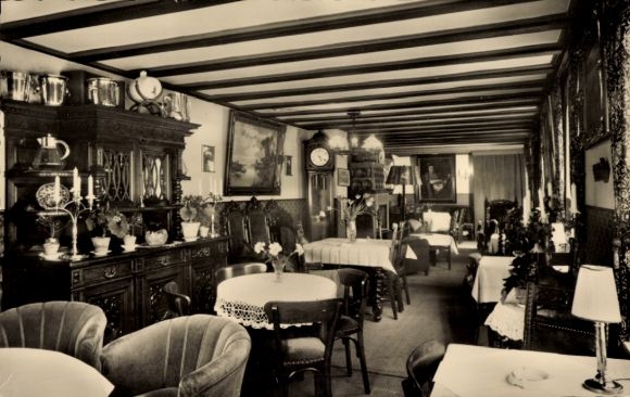 KP Blankenheim an der Ahr Eifel, restauracja Em Duffes, widok na wnętrze