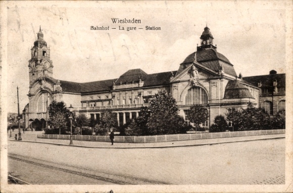 Ak Wiesbaden in Hessen, Bahnhof