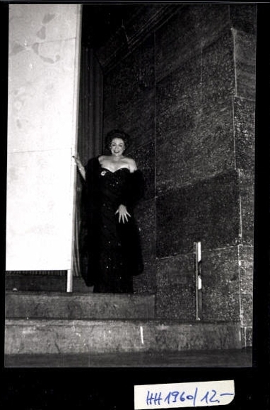 99 press photos Zarah Leander, portraits and film scenes