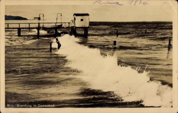 Postcard Seebad Binz on Rügen, surf in the women's pool