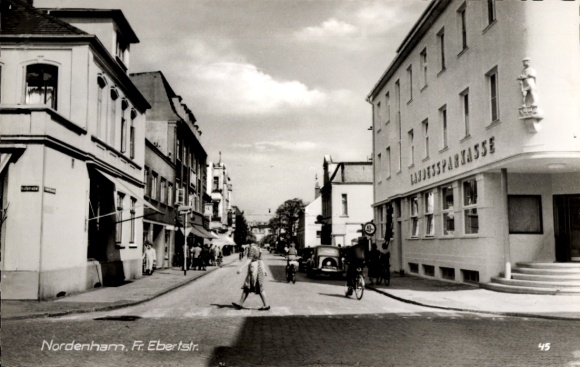Postcard Nordenham in Oldenburg, Lower Saxony, city street with buildings, LANDESSPARKASSE, historic...