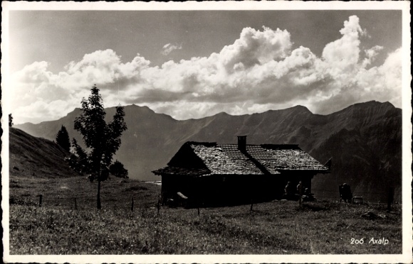KP Brienz Canton Berno, Axalp, krajobraz górski, chata, drzewa, chmury, Axalp
