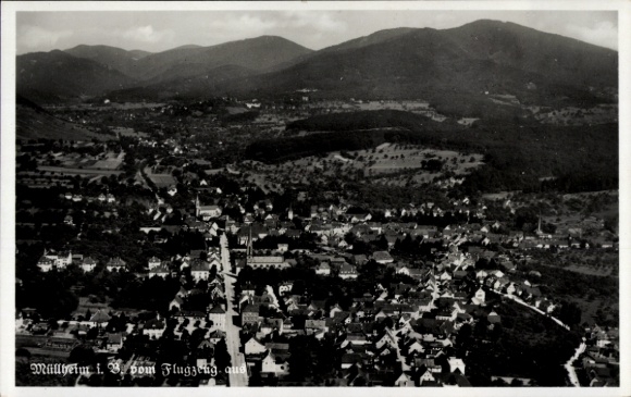 Postcard Müllheim in Baden Markgräflerland, aerial view, mountains in the background, view of houses, Schwarz-