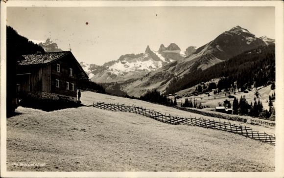 Postcard Schruns in Vorarlberg, hut, mountain panorama