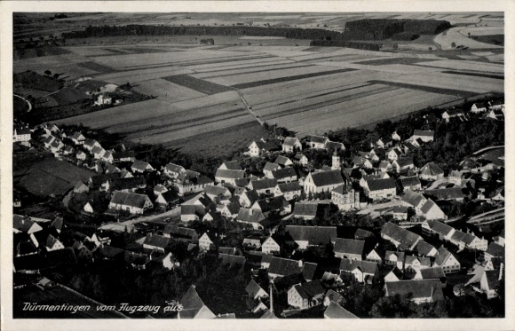 Ak Dürmentingen in Württemberg, Luftaufnahme von  ländliche Landschaft, Häuser, Flächen