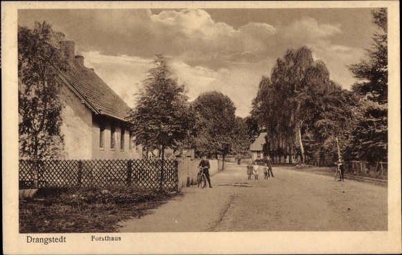 PC Drangstedt Geestland, forest house, street section