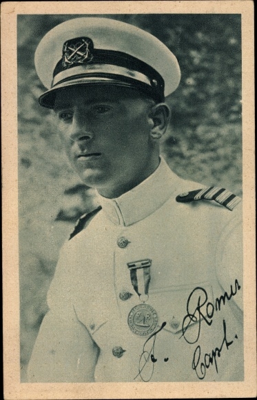 Postcard Captain Romer, crossed the Atlantic in a dinghy, portrait