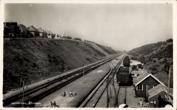 Postcard Rhenen Utrecht, Spoorqat, Station