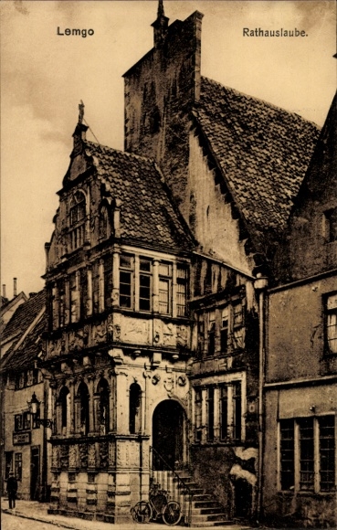 Ak Lemgo in Lippe, Rathauslaube, Treppe, Fahrrad