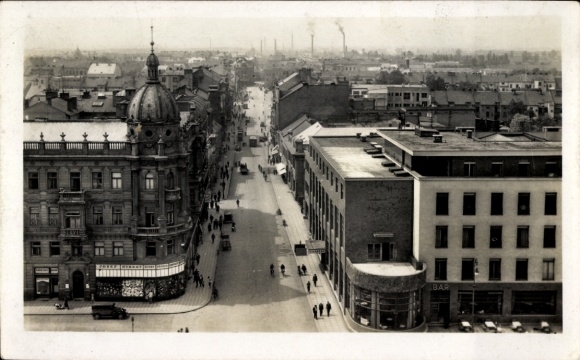 Ak Pardubice Pardubitz Stadt, Stadtansicht, Wilsonova třída, Blick auf Gebäude und Straßen