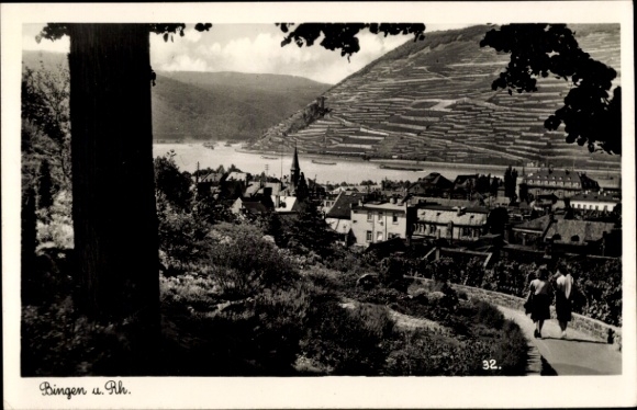 Postcard Bingen am Rhein, beautiful landscape, vineyards, city view, river, people in the foreground