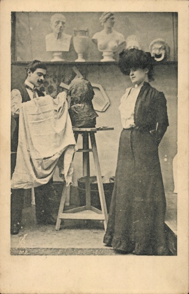 Postcard woman in black dress, sculptor, studio, bust