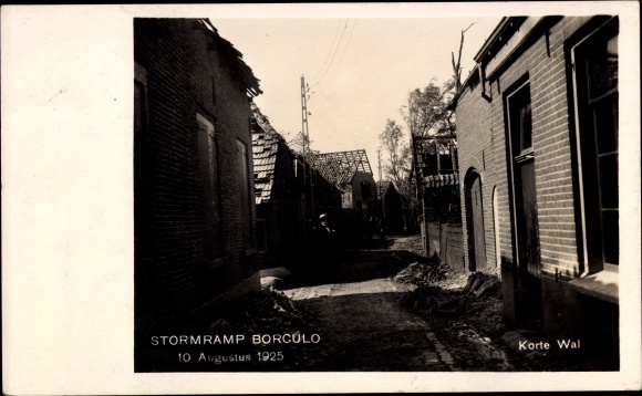 Postcard Borculo Gelderland, Stormramp 10 August 1925, Korte Wal