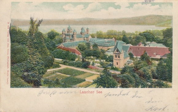Płaskorzeźba Ak Mendig w powiecie Mayen Koblenz Nadrenia-Palatynat, widok na Laacher See, klasztor