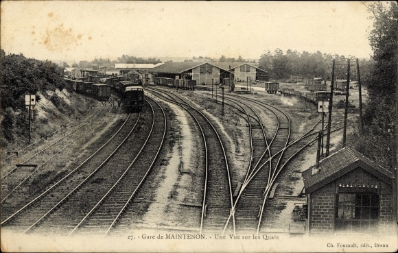 Postcard Maintenon Eure et Loir, The Station, View of the Quay