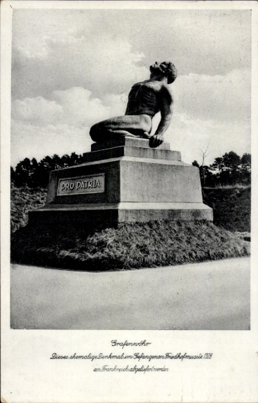 Postcard Grafenwöhr in the Upper Palatinate Bavaria, memorial, prisoner cemetery, return to France