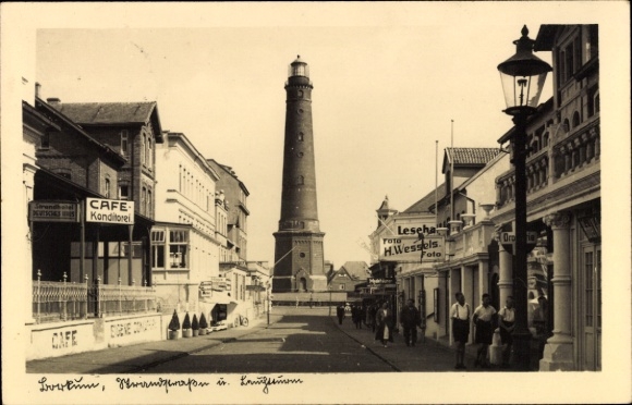 KP Resort Morza Północnego Borkum we Wschodniej Fryzji, Strandstraße, latarnia morska, kawiarnia