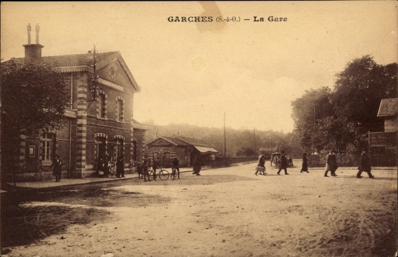 Postcard Garches Hauts de Seine, The Train Station
