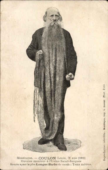 Postcard Montluçon Allier, Louis Coulon, Mouleur aux Usines Saint Jacques, Longueur de la barbe 3 m