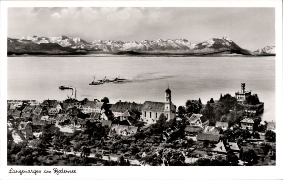 Ak Langenargen am Bodensee, Stadtansicht mit Häusern, Kirche, See, Berglandschaft, Dampfer