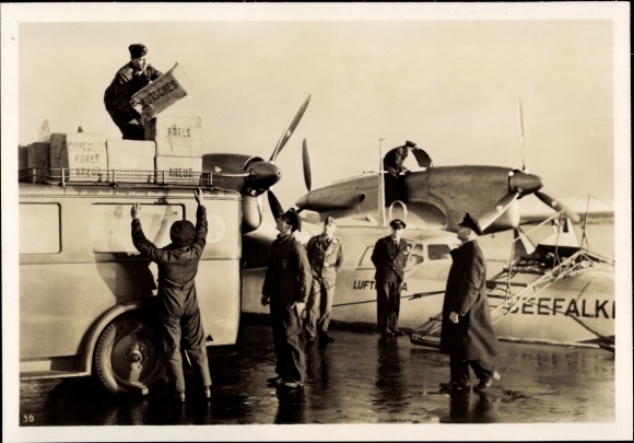 Foto Hoffmann, Dornier Do 26 Seefalke Flugboot, Lufthansa, Hilfsgüter für chilenische Erdbebenopfer