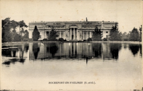 PC Rochefort en Yvelines, castle, columns