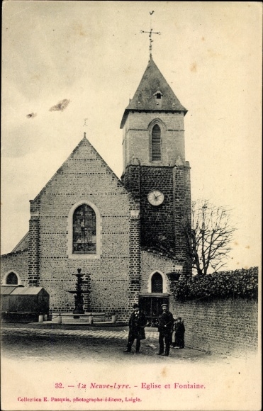 Postcard La Neuve Lyre Eure, Church and Fountain