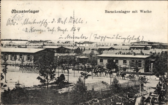 Ak Munster an der Örtze Lüneburger Heide, Munsterlager, Barackenlager mit Wache, 2. Könge Regt. 1