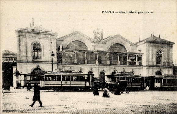 Postcard Paris XV, Gare Montparnasse, trams