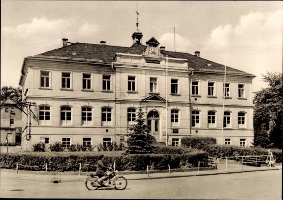 Ak Demitz Thumitz in Sachsen, Erich-Weinert-Oberschule