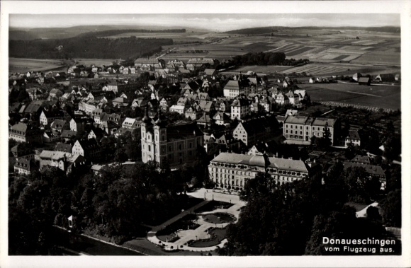Ak Donaueschingen im Schwarzwald, Fliegeraufnahme