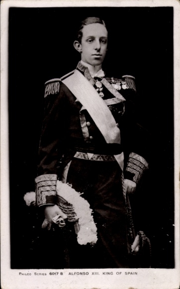 Ak Portret van Alfonso XIII. Koning van Spanje in uniform