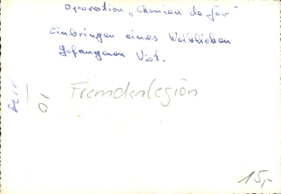 Photo Foreign Legion, Vietnam, Operation Chemin de Fer, bringing in a female prisoner Viet