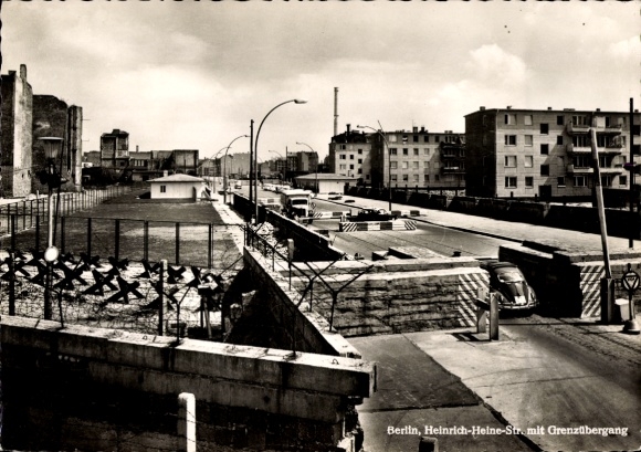 Ak Berlin Mitte, Heinrich-Heine-Straße, Grenzübergang