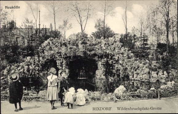 Postcard Berlin Neukölln Rixdorf, Wildenbruchplatz Grotto