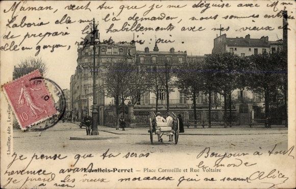 Ak Levallois Perret Hauts de Seine, Place Cormeille, Rue Voltaire