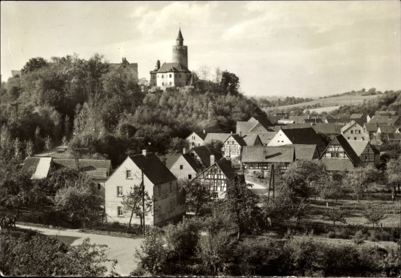 Postcard Posterstein in Thuringia, view of the town, castle, half-timbered houses