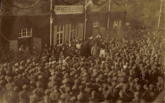 Foto Ak Dülmen im Münsterland Westfalen, Soldaten, Empfangshalle