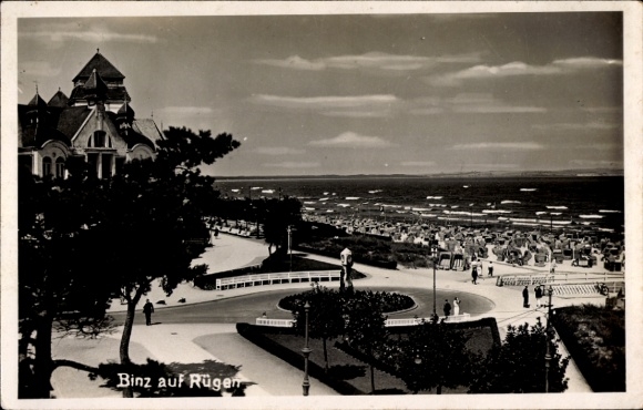 Photo Postcard Binz on Rügen, part of the promenade with a view of the beach