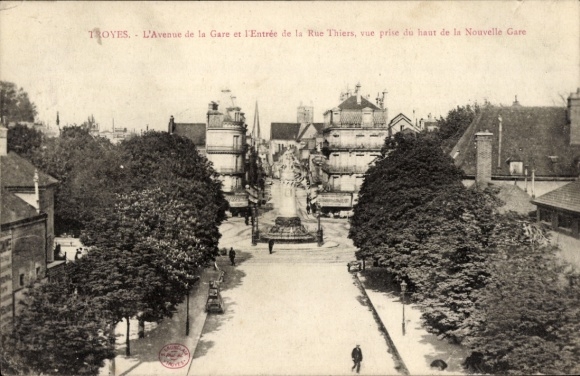 Ansichtkaart Troyes-Aube, Avenue de la Gare, Rue Thiers, Gare