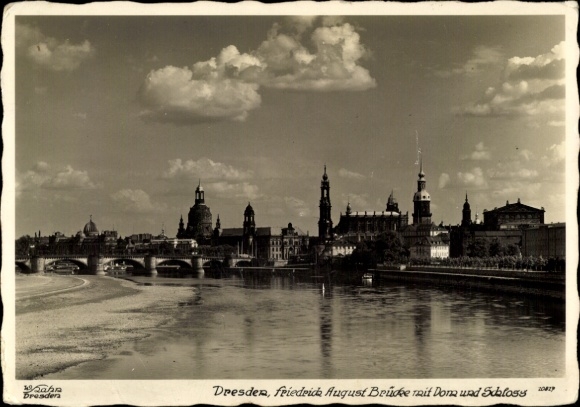 Postcard Dresden Old Town, Bridge, Elbe, Castle, Architecture