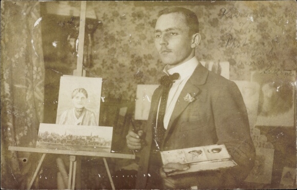 Photo Postcard portrait of a young man, photographer