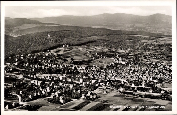 Ak Hofheim am Taunus Hessen, Panorama, Fliegeraufnahme