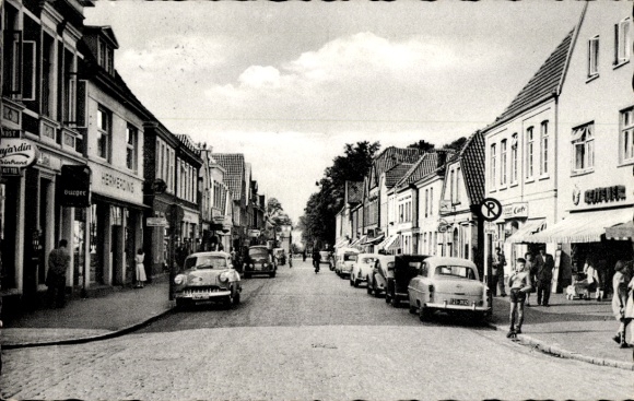 Postcard Aurich in East Frisia, Norderstraße, shops, cars