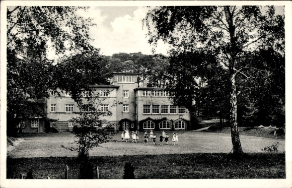 Postcard Sandkrug Hatten in Oldenburg, Streek children's spa home with children