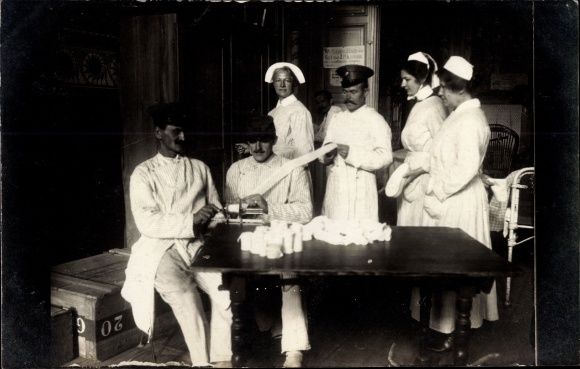 Photo Gliwice Gleiwitz Upper Silesia, Dutch Red Cross hospital, nurses, bandage rolls