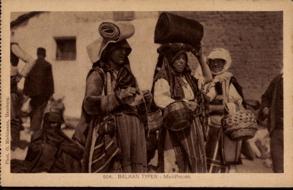 Postcard Balkan types, market women, women with market goods on their heads