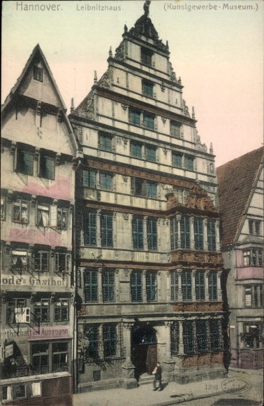 Ak Hannover in Niedersachsen, Bismarckdenkmal,  Leibnitzhaus, Kunstgewerbe-Museum, Gasthof, Aussp